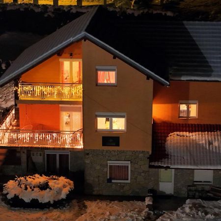Apartments Green Park Rakovica Exterior foto