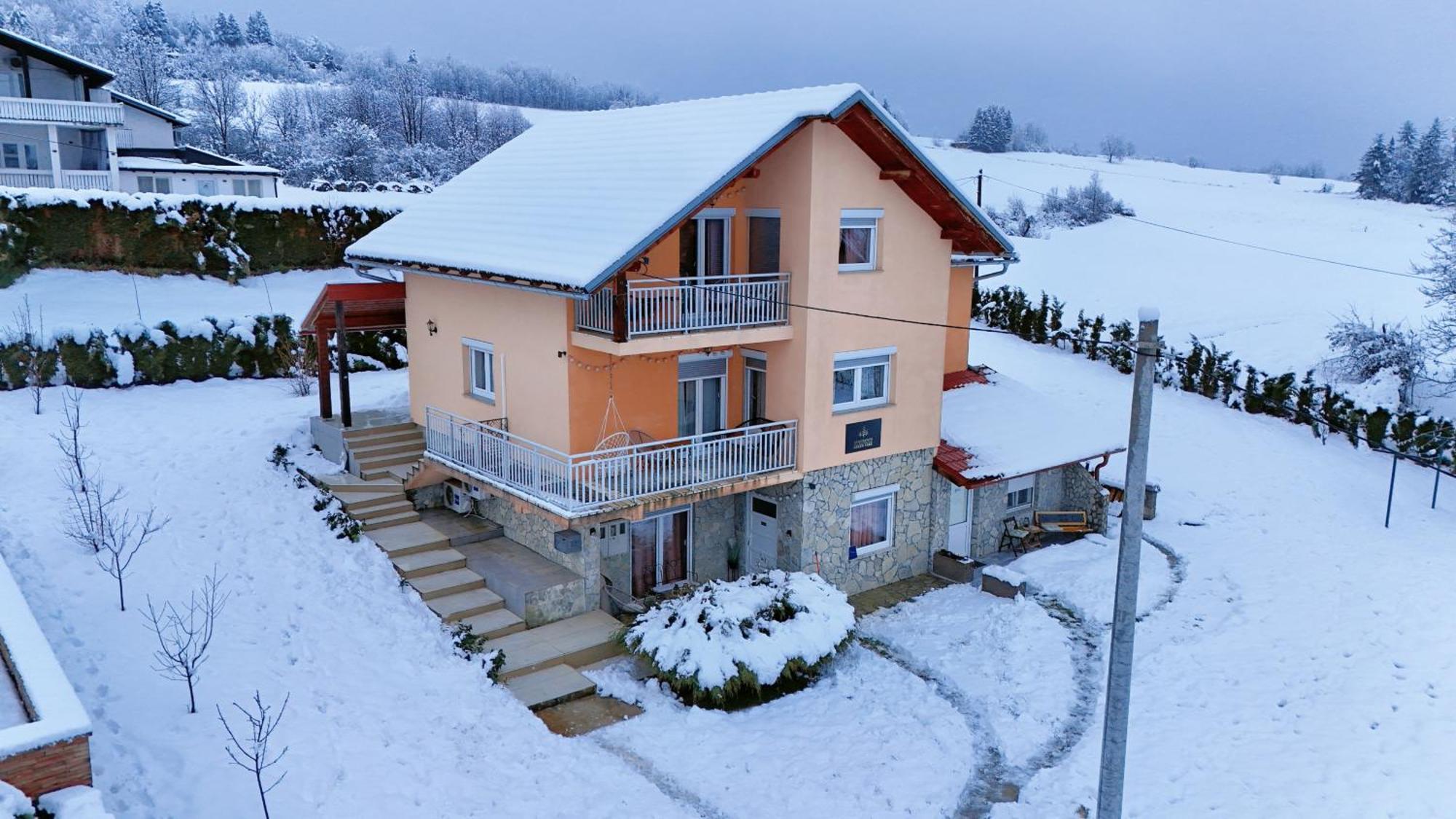 Apartments Green Park Rakovica Exterior foto
